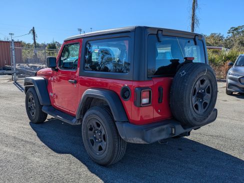 Used 2019 Jeep Wrangler Sport image 6