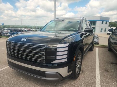 Used 2026 Hyundai Palisade SEL FWD image 14
