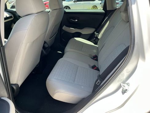 Used 2025 Honda HR-V LX image 3