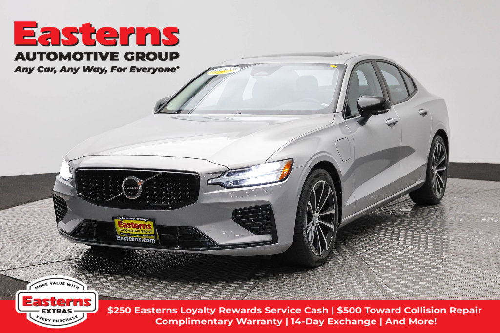Used 2023 Volvo S60 T8 Plus AWD/4WD image 1