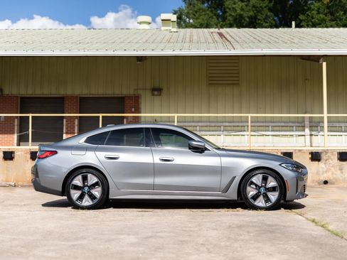 Used 2023 BMW i4 eDrive40 w/ Premium Package RWD image 6