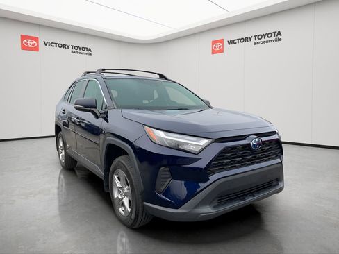 Used 2023 Toyota RAV4 XLE image 2