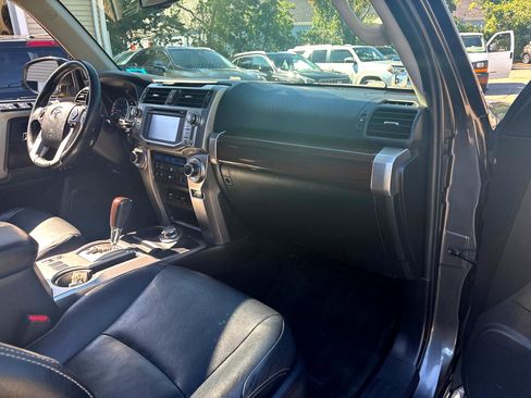 Used 2016 Toyota 4Runner Limited image 16