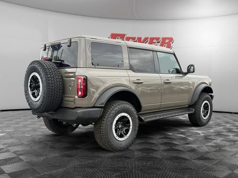 New 2025 Ford Bronco Outer Banks w/ Sasquatch Package AWD/4WD image 7