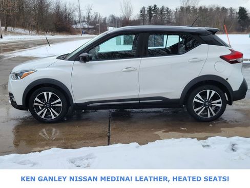 Used 2019 Nissan Kicks SR w/ SR Premium Package image 6