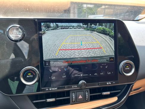 Used 2025 Lexus NX 250 FWD w/ Accessory Package (Z1) image 16