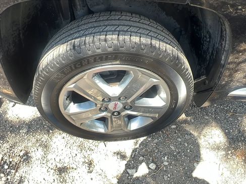 Used 2015 GMC Terrain Denali FWD image 27