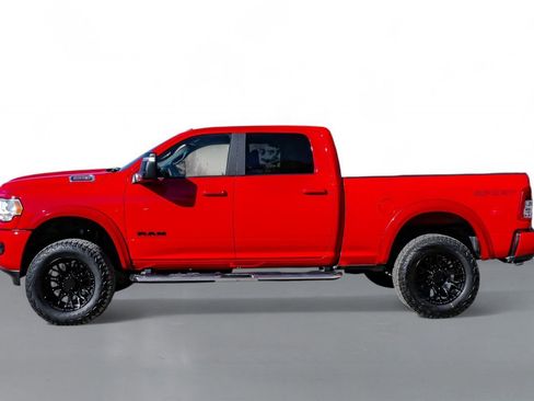 Used 2024 RAM 2500 Big Horn w/ Sport Appearance Package image 10