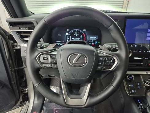 Used 2024 Lexus GX 550 image 26