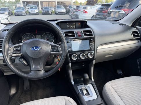 Used 2016 Subaru Forester 2.5i Premium AWD/4WD image 17