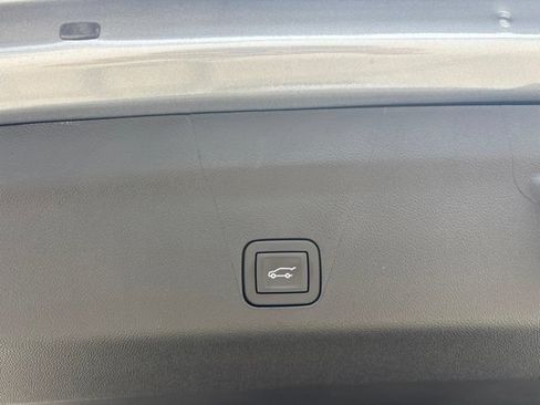 New 2026 Chevrolet Suburban High Country AWD/4WD image 42