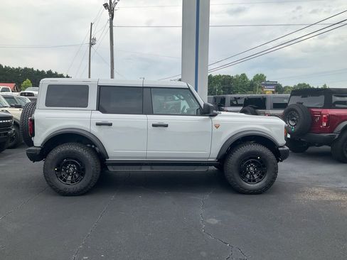 New 2026 Ford Bronco Badlands AWD/4WD image 4