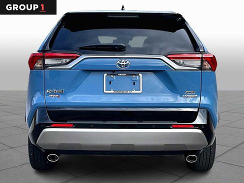 Used 2023 Toyota RAV4 XSE image 5