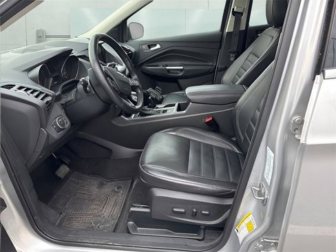 Used 2019 Ford Escape Titanium image 8