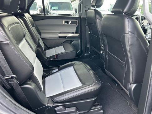 Certified 2023 Ford Explorer XLT w/ Equipment Group 202A AWD/4WD image 22