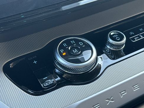 New 2027 Ford Expedition Active RWD image 23