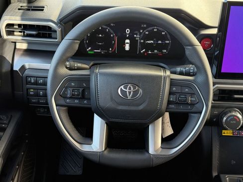 New 2026 Toyota 4Runner 4WD image 18