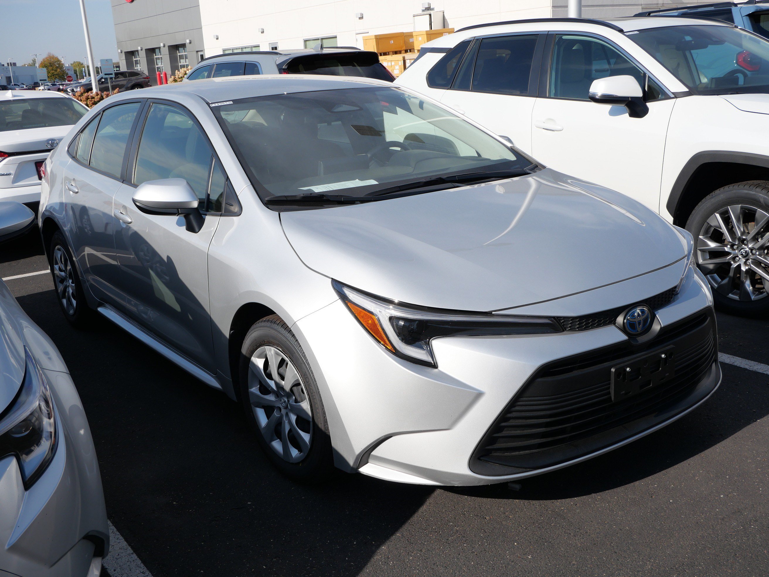 Certified 2025 Toyota Corolla LE FWD image 2