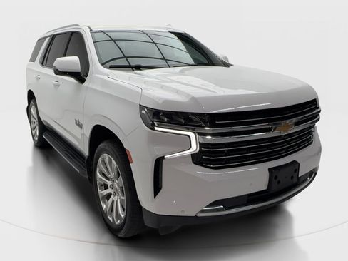 Used 2021 Chevrolet Tahoe LT w/ LT Signature Package RWD image 2