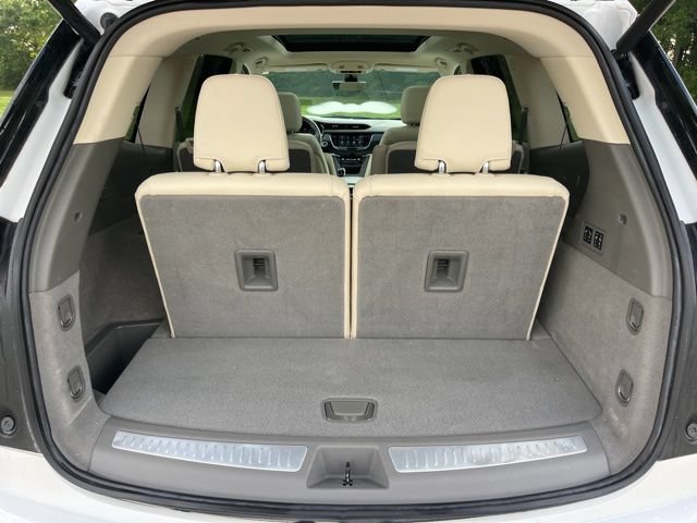 Used 2023 Cadillac XT6 Premium Luxury w/ Technology Package AWD/4WD image 4