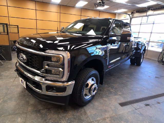 New 2027 Ford F350 Lariat w/ Lariat Ultimate Package AWD/4WD image 3