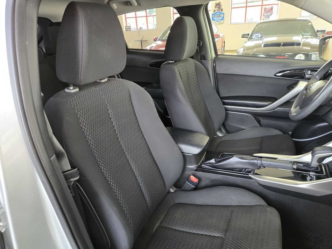 Used 2022 Mitsubishi Eclipse Cross ES FWD image 22