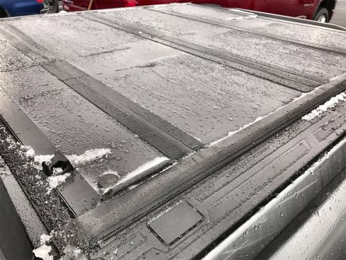 Used 2024 Chevrolet Colorado LT image 23