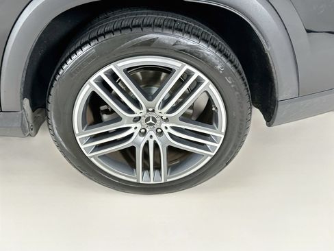 Certified 2025 Mercedes-Benz GLS 450 4MATIC image 35