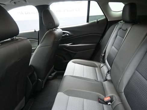 Used 2024 Chevrolet Trax LT w/ Driver Confidence Package FWD image 22