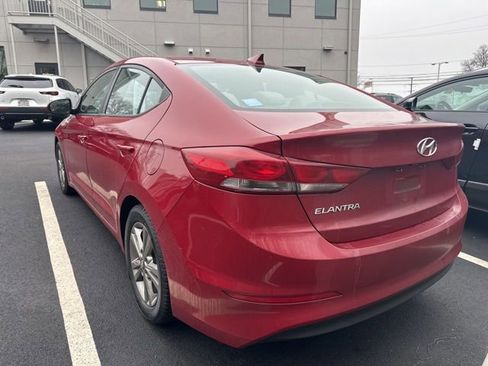 Used 2017 Hyundai Elantra SE image 8