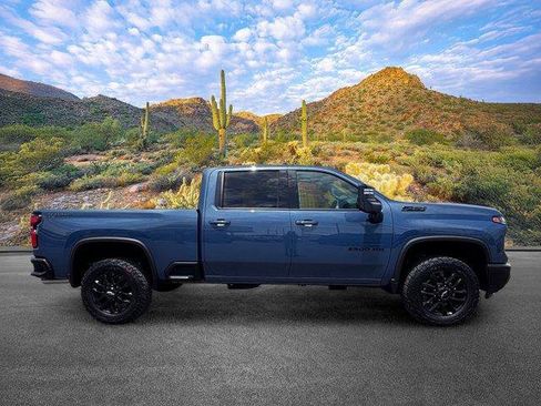 Used 2025 Chevrolet Silverado 2500 LTZ w/ Trail Boss Package AWD/4WD image 3