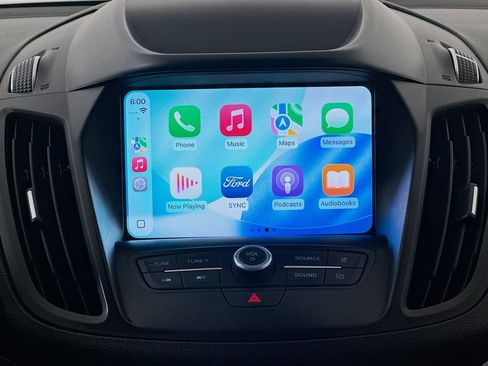 Used 2019 Ford Escape SEL image 15