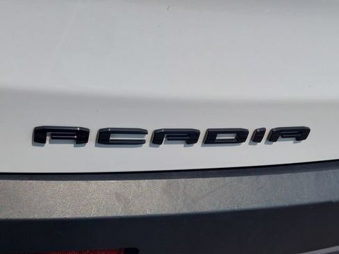 Used 2023 GMC Acadia SLE w/ Driver Convenience Package FWD image 41