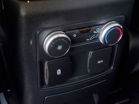 Certified 2022 Ford Explorer XLT w/ Equipment Group 202A image 27