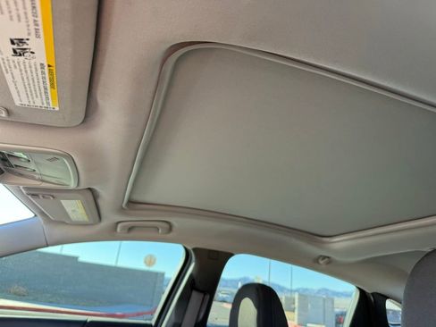 Used 2024 Chevrolet Malibu LT image 12