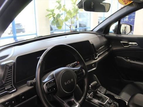 Used 2023 Kia Sportage X-Line w/ X-Line Premium Package image 17