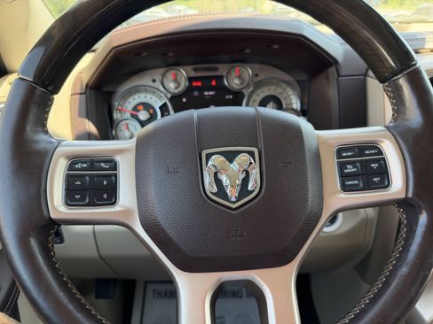 Used 2016 RAM 1500 Laramie Longhorn w/ Convenience Group AWD/4WD image 26