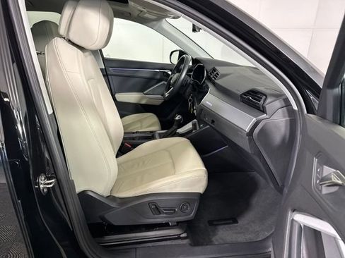 Used 2022 Audi Q3 2.0T Premium Plus w/ Premium Plus Package image 28