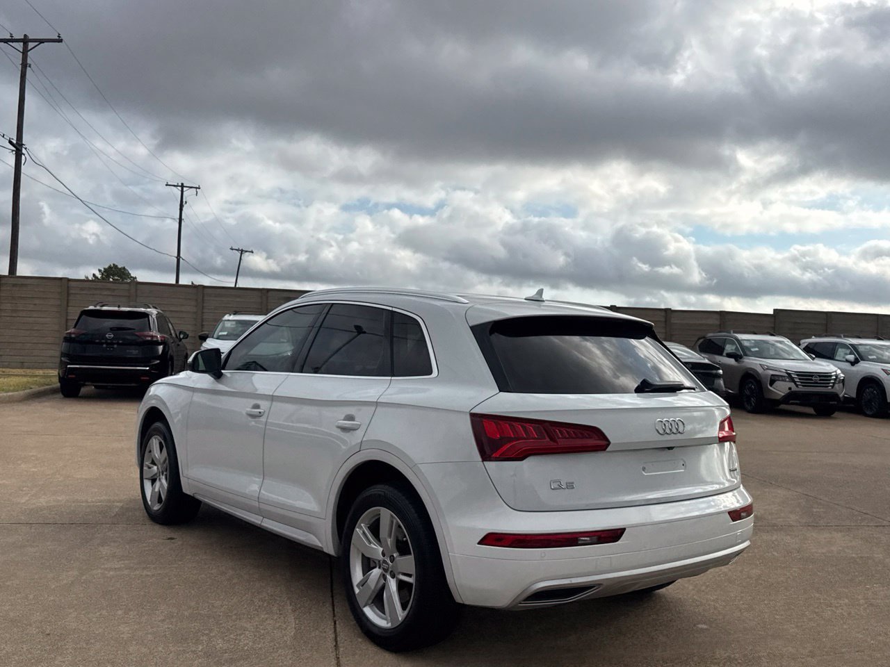 Used 2019 Audi Q5 2.0T Premium Plus AWD/4WD image 18
