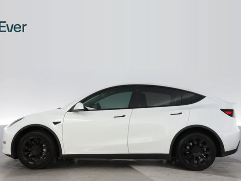 Used 2023 Tesla Model Y Long Range AWD/4WD image 15