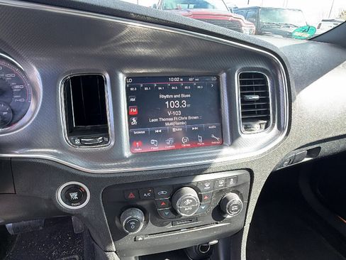 Used 2014 Dodge Charger SXT w/ Blacktop Package image 31