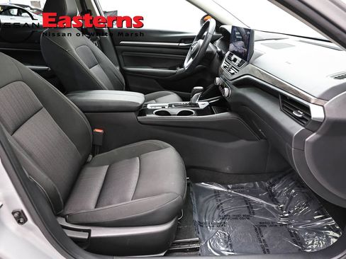 Used 2023 Nissan Altima 2.5 SV w/ SV Premium Package AWD/4WD image 23