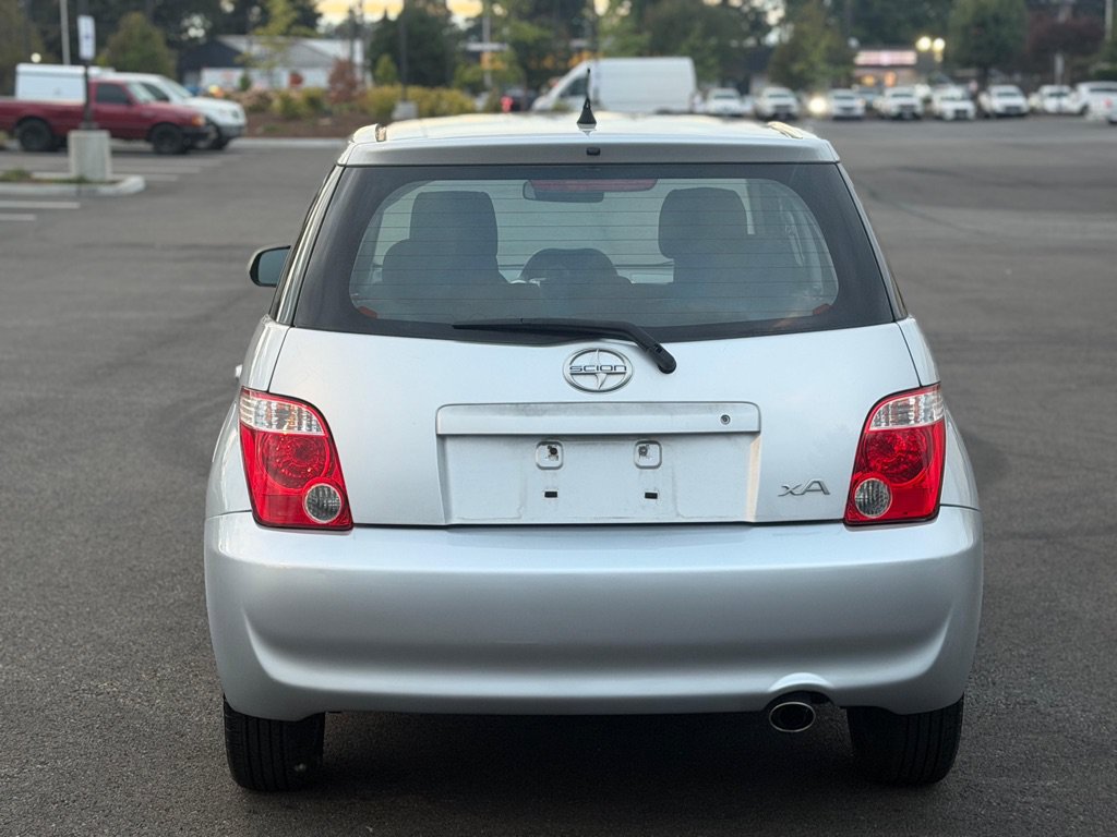 Used 2006 Scion xA FWD image 4