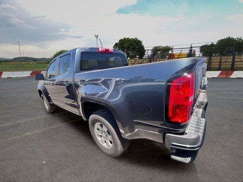 Used 2019 Chevrolet Colorado W/T w/ WT Convenience Package RWD image 4