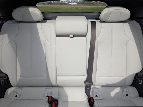 Used 2027 Cadillac Optiq Luxury w/ LPO, Floor Liner Package AWD/4WD image 14