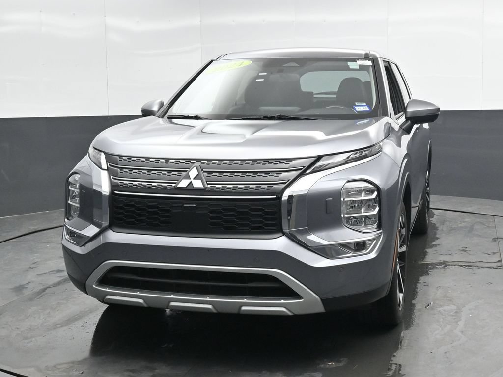 Used 2024 Mitsubishi Outlander SE AWD/4WD image 6