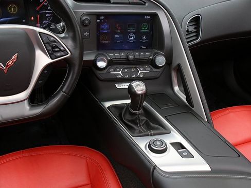 Used 2019 Chevrolet Corvette Stingray Coupe image 13