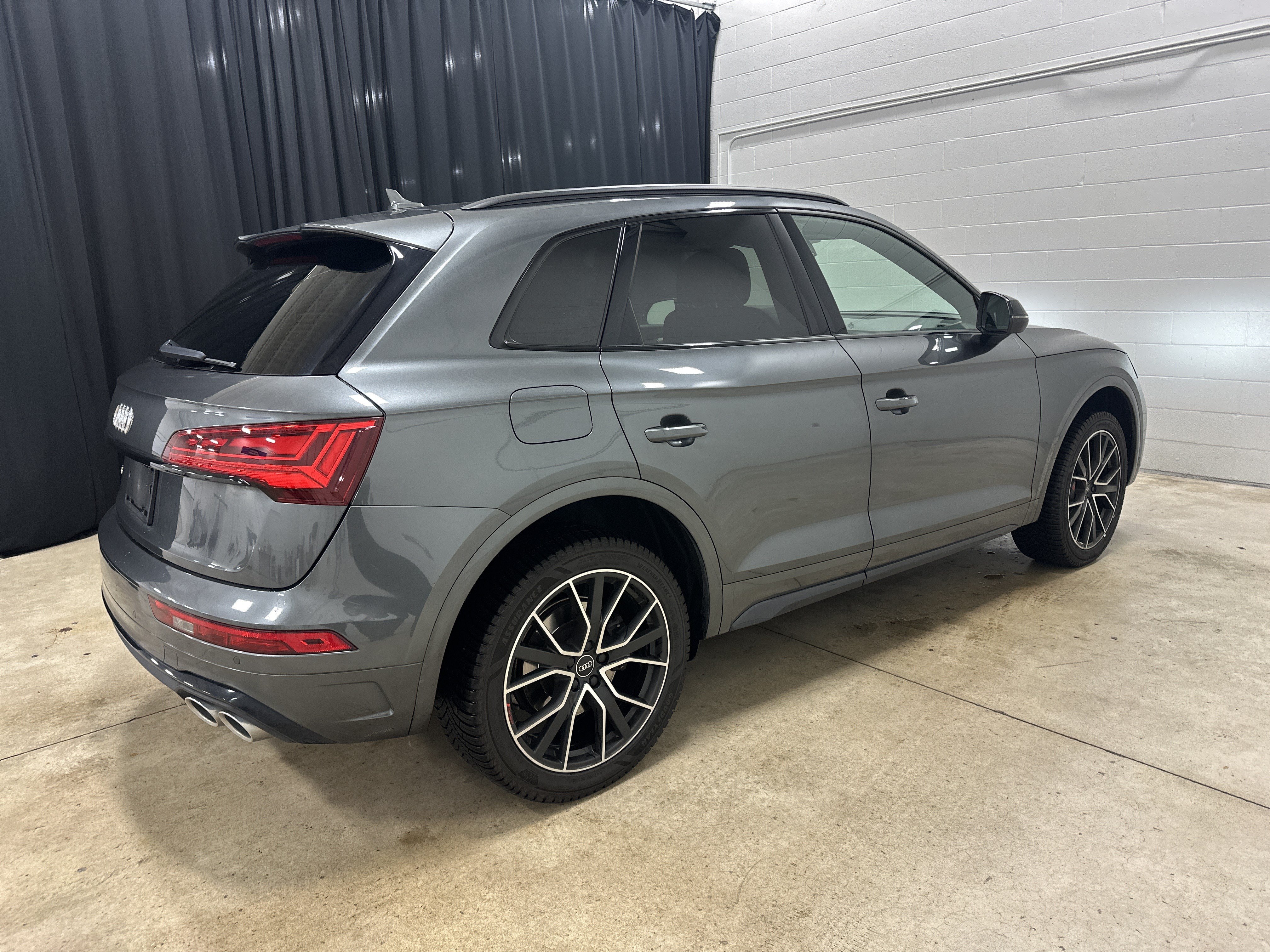 Used 2021 Audi SQ5 Premium Plus w/ Premium Plus Package AWD/4WD image 15