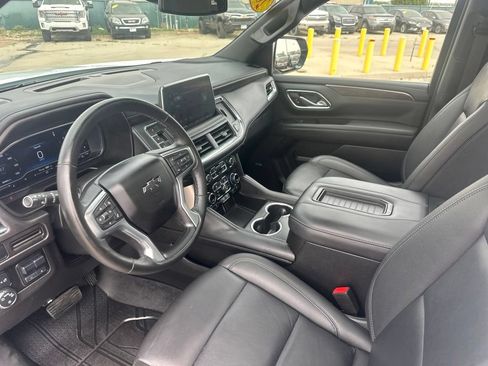 Used 2024 Chevrolet Tahoe Z71 w/ Luxury Package AWD/4WD image 13