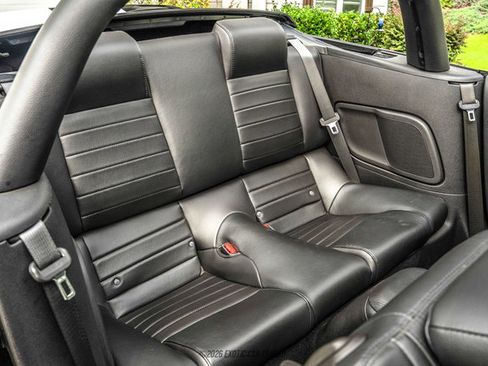 Used 2008 Ford Mustang Shelby GT500 RWD image 90